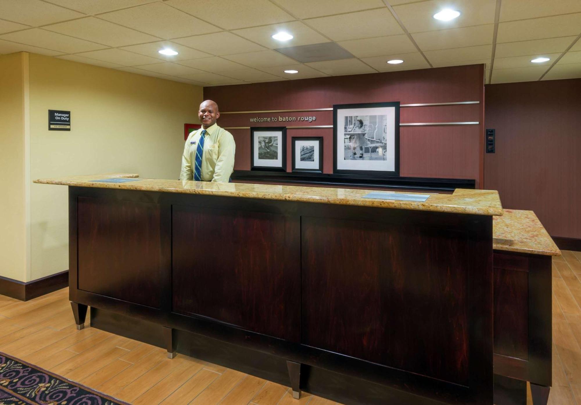 Hampton Inn I-10 & College Drive Baton Rouge Buitenkant foto